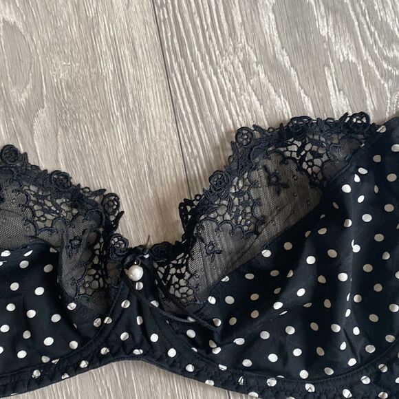 Wireless lace polkadot bralette 32E - Picture 2 of 5